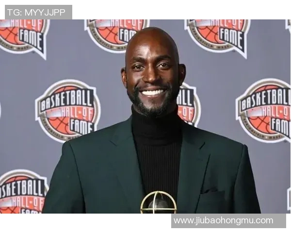 街头采访大爷畅谈足球明星背后的故事与人生智慧 街头采访大爷畅谈足球明星背后的故事与人生智慧